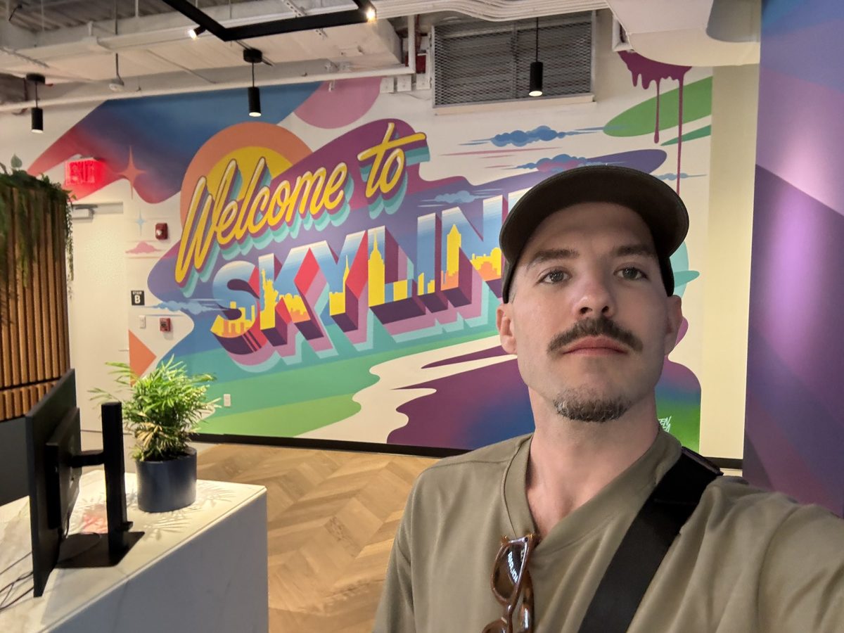 Solana Skyline mural